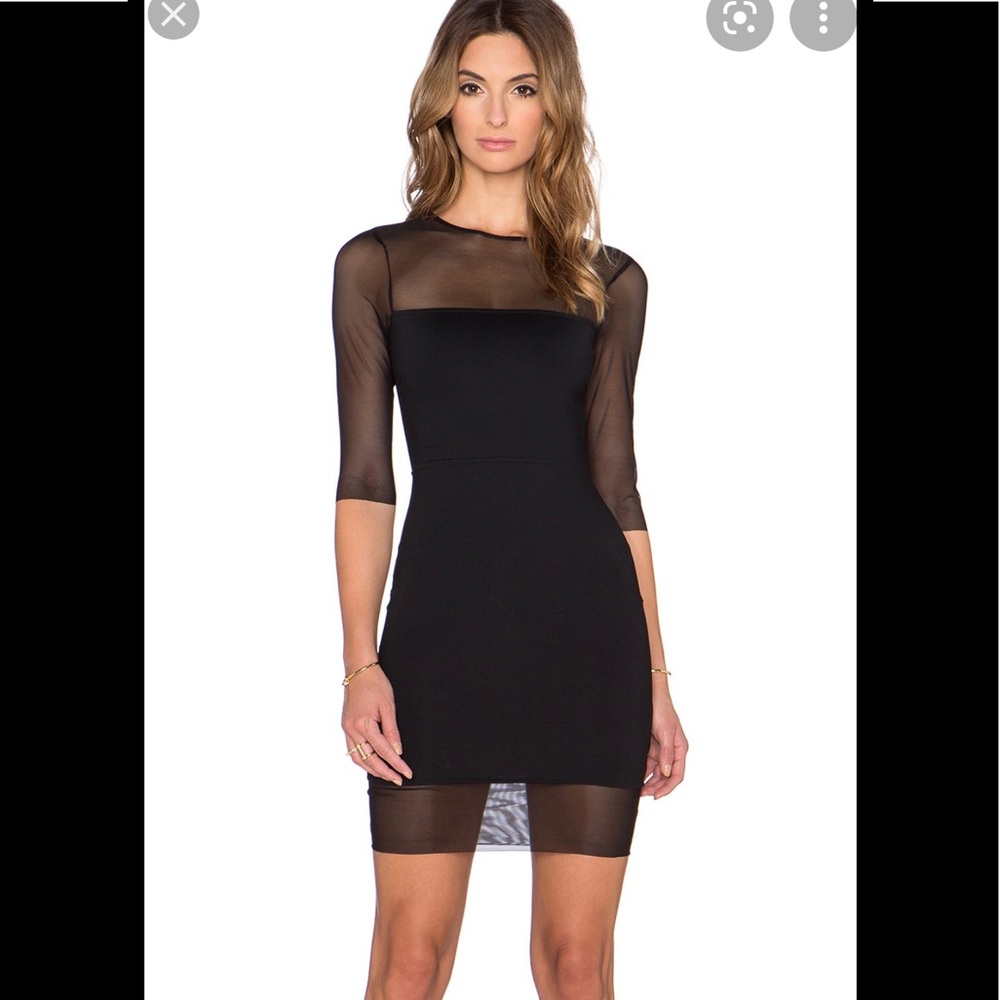 Donna Mizaini half sleeve mini dress